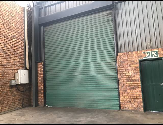757M² WAREHOUSE TO LET IN JET PARK